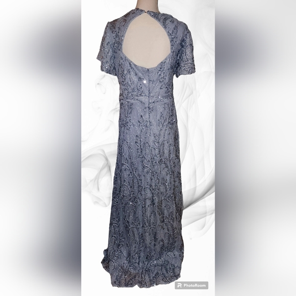 R & M RICHARDS EVENING GOWN - Picture 2 of 9